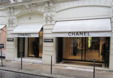 is there a chanel outlet in paris|Chanel outlet france.